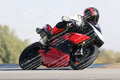 media/Dec-01-2025-Moto Forza (Mon) [[2daa91e15f]]/2-Intermediate Group/Session 2 Turn 9 Entry/